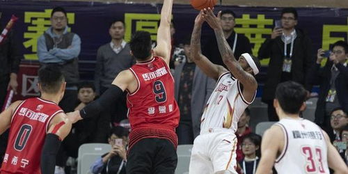 王钰栋双响 浙江4-2亚泰取2连胜