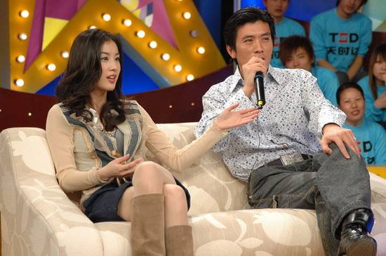 黄圣依与妈妈相处模式，窒息的亲密与挑战